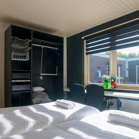 Xxl House With Free Parking & 3 Bedrooms Τίλμπουργκ Εξωτερικό φωτογραφία